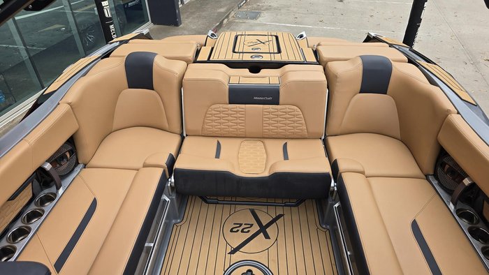 2023 MasterCraft X22