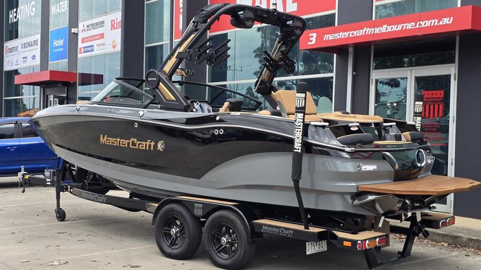 2023 MasterCraft X22