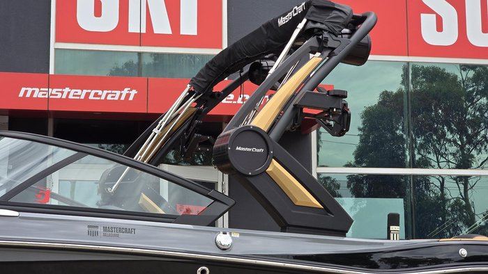 2023 MasterCraft X22