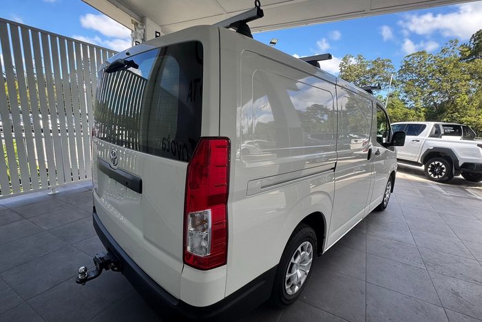 2022 Toyota Hiace