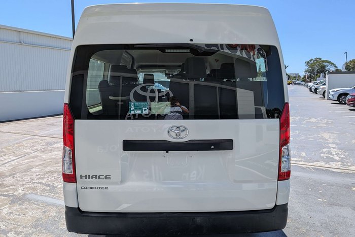 2021 Toyota Hiace Commuter