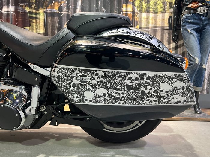 2018 HARLEY-DAVIDSON FLSB SOFTAIL SPORT GLIDE