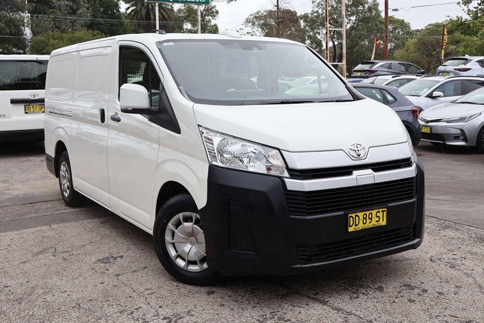 2022 Toyota Hiace