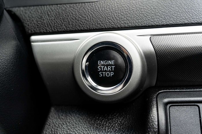 2016 Toyota Camry Atara SX