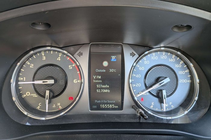 2022 Toyota Hilux SR