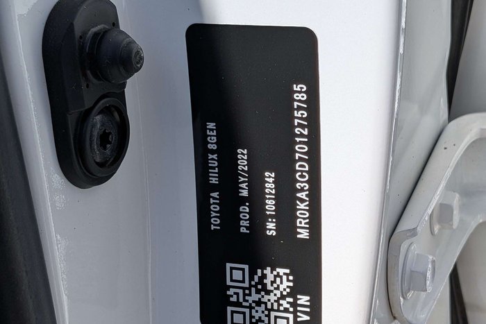 2022 Toyota Hilux SR