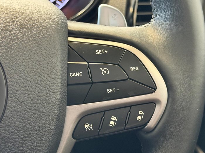 2019 Jeep Grand Cherokee S-Overland