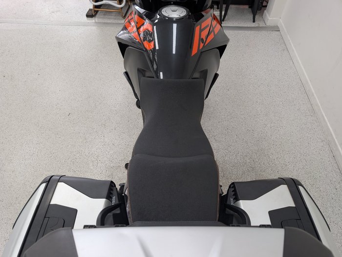 2017 Ktm 1290 SUPER ADVENTURE Black