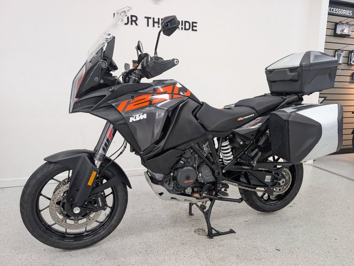 2017 Ktm 1290 SUPER ADVENTURE Black