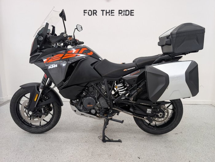 2017 Ktm 1290 SUPER ADVENTURE Black