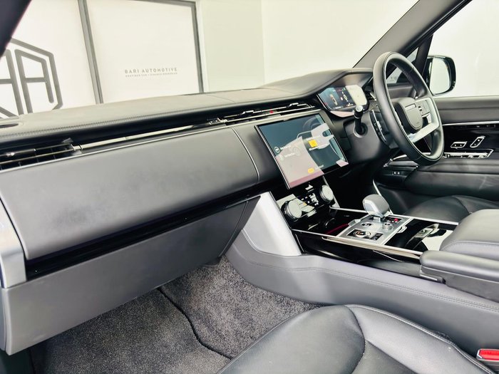 2023 Land Rover Range Rover P530 Autobiography L460 MY23 AWD Santorini Black