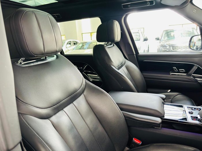 2023 Land Rover Range Rover P530 Autobiography L460 MY23 AWD Santorini Black