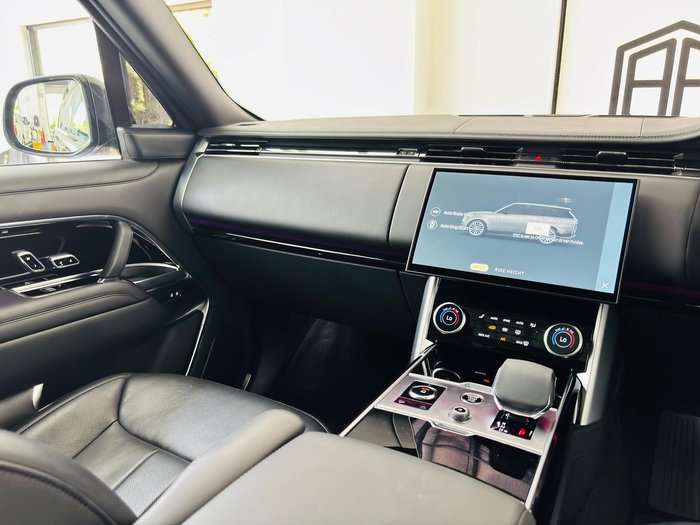 2023 Land Rover Range Rover P530 Autobiography L460 MY23 AWD Santorini Black