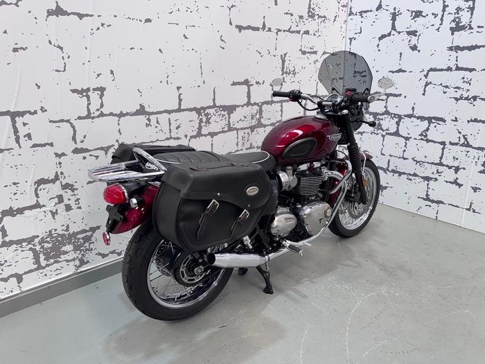 2017 Triumph Bonneville T120 Bonneville Red