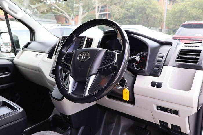 2022 Toyota Hiace
