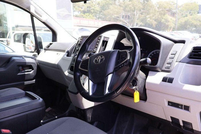 2022 Toyota Hiace