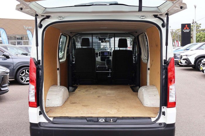 2022 Toyota Hiace
