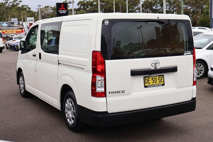2022 Toyota Hiace
