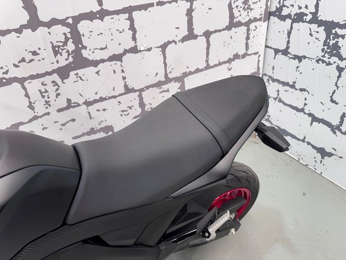 2021 Kawasaki Z125 PRO (BR125J) Z Black