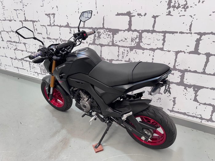 2021 Kawasaki Z125 PRO (BR125J) Z Black