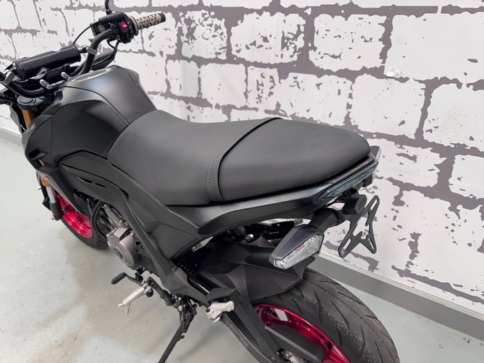 2021 Kawasaki Z125 PRO (BR125J) Z Black