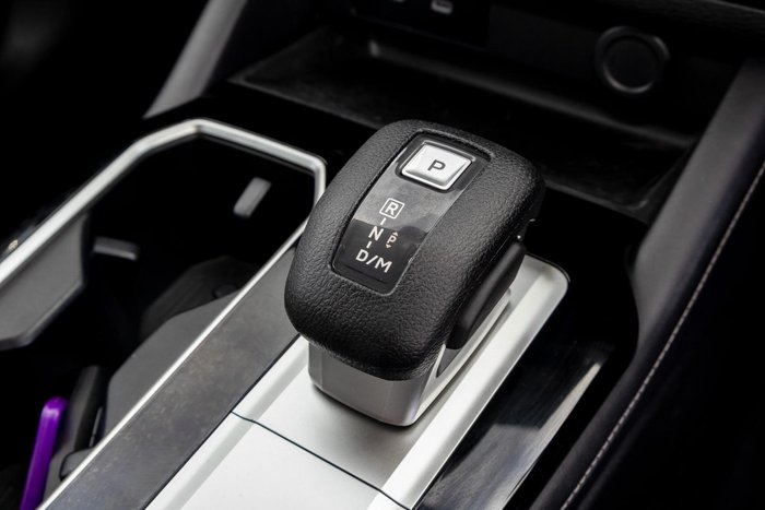 2025 Mitsubishi Outlander ES