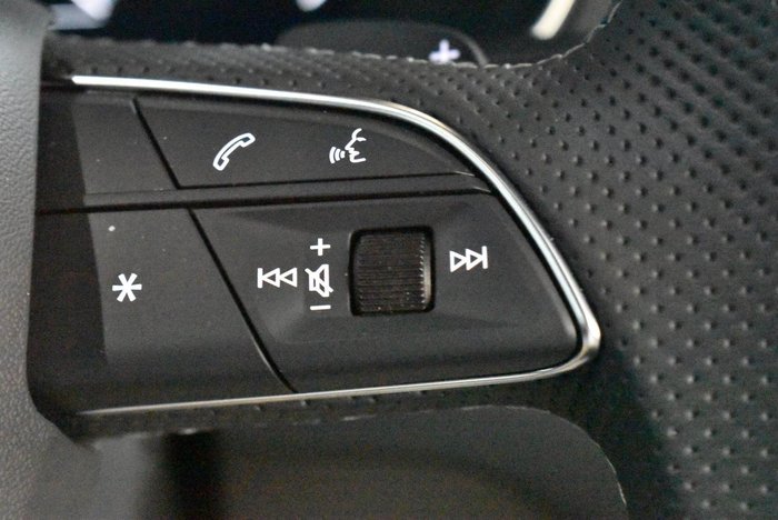 2023 Audi Q5 45 TFSI Dynamic Black