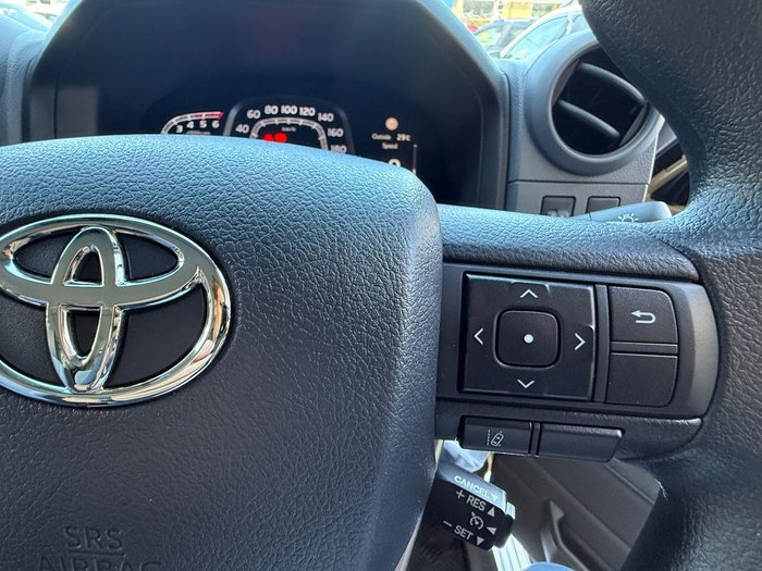 2025 Toyota Landcruiser GXL