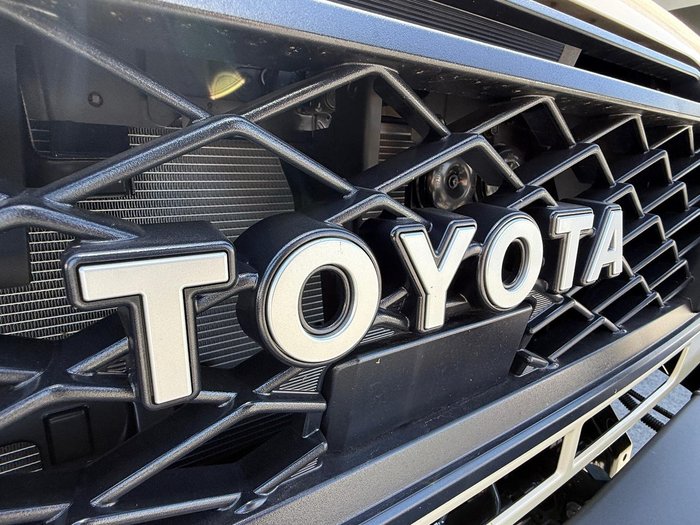 2025 Toyota Landcruiser GXL