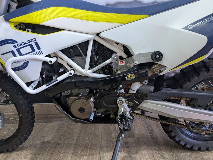 2019 HUSQVARNA 701 ENDURO WHITE