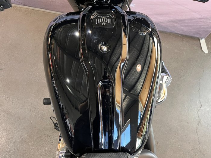 2023 HARLEY-DAVIDSON FXBR BREAKOUT (117)