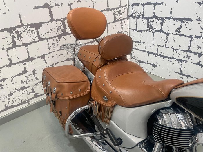 2016 Indian Chief Vintage 1811 Chief Black