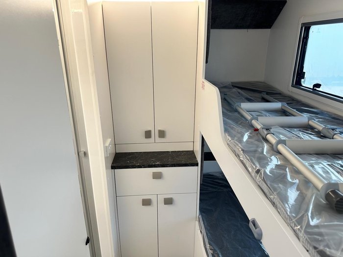 2026 New Age Caravans Roadowl 19 Ft Double Bunk Ro19bemy26