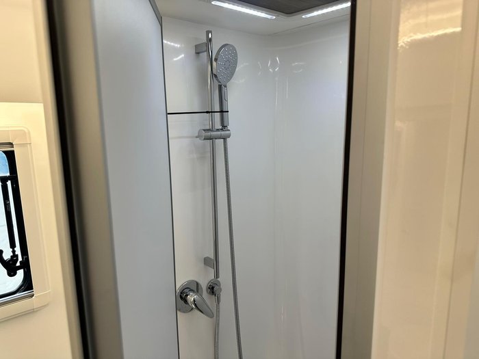 2026 New Age Caravans Roadowl 19 Ft Double Bunk Ro19bemy26