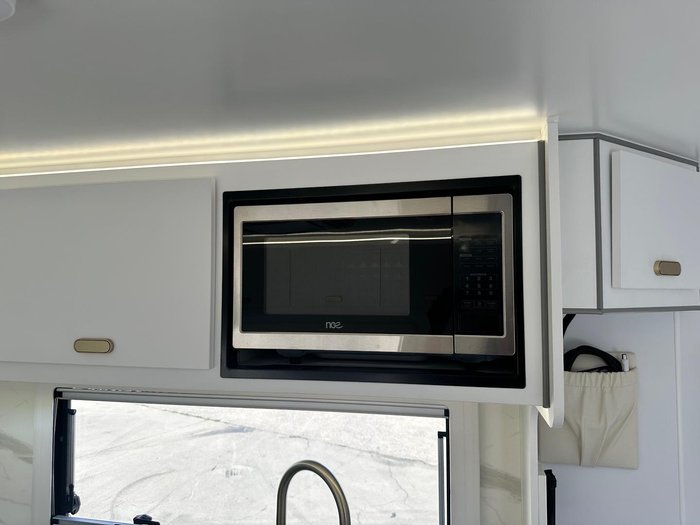 2026 JB Caravans Scorpion Sting 20'6 Rear Door