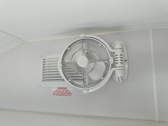 2026 JB Caravans Scorpion Sting 20'6 Rear Door