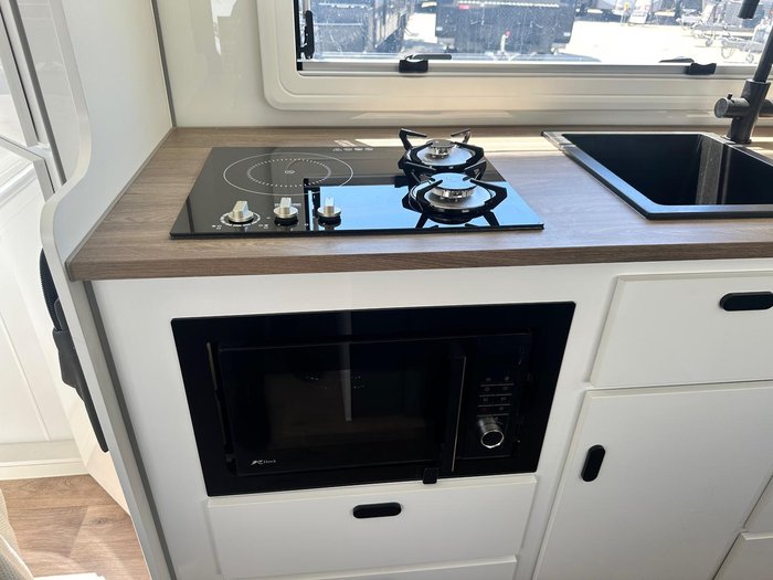 2026 JB Caravans Gator X 17'10 Front Door