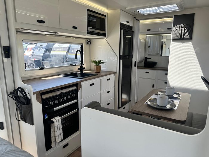 2026 JB Caravans 17'10 Dirt Road Xtreme Rear Door