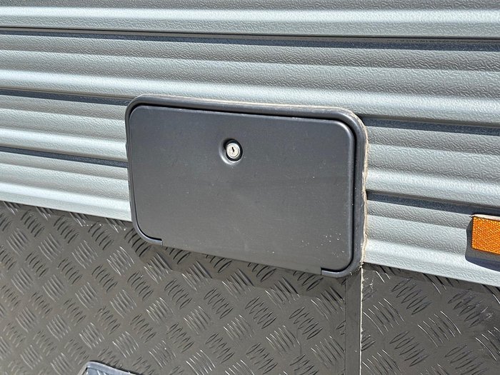 2026 JB Caravans Dirt Road Xtreme 17'10 Rear Door