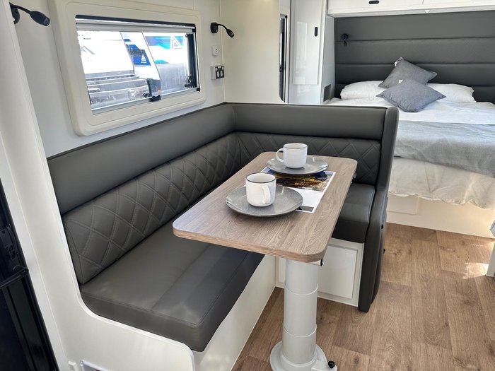 2026 JB Caravans 17'10 Dirt Road Xtreme Rear Door
