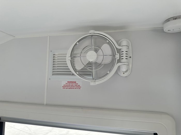 2026 JB Caravans Dirt Road Xtreme 17'10 Rear Door