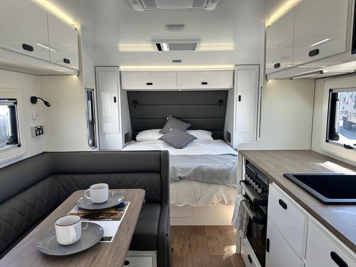 2026 JB Caravans 17'10 Dirt Road Xtreme Rear Door