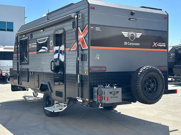 2026 JB Caravans 17'10 Dirt Road Xtreme Rear Door