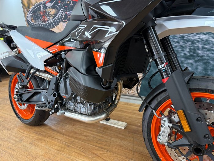 2024 Ktm 890 SM-T ORANGE