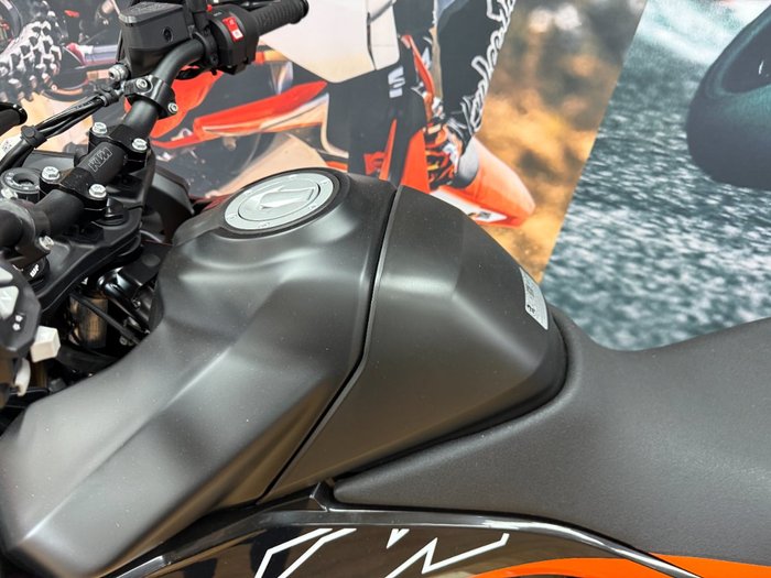 2024 Ktm 890 SM-T ORANGE