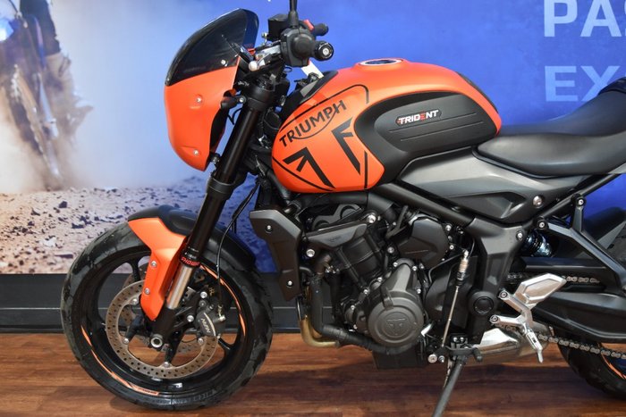 2022 TRIUMPH TRIDENT 660 Orange