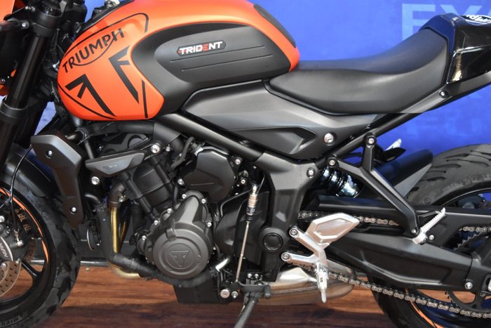 2022 TRIUMPH TRIDENT 660 Orange