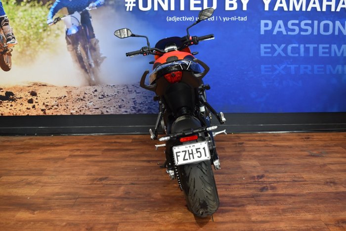 2022 TRIUMPH TRIDENT 660 Orange