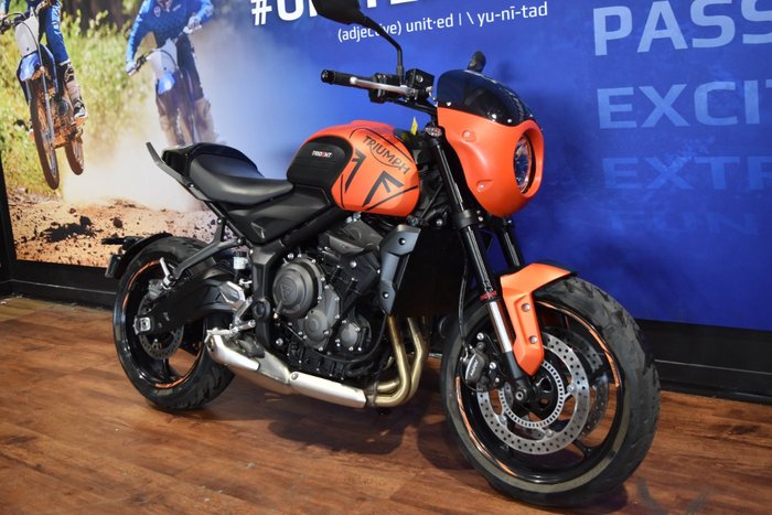 2022 TRIUMPH TRIDENT 660 Orange