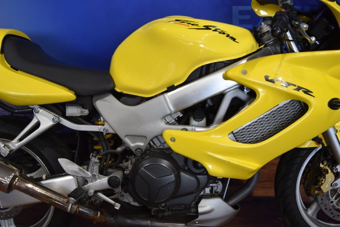 2000 Honda VTR1000SP-1 Yellow